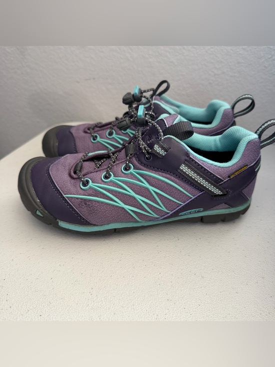 Keen Other - KEEN Chandler CNX waterproof hiking sneakers for girls size 2